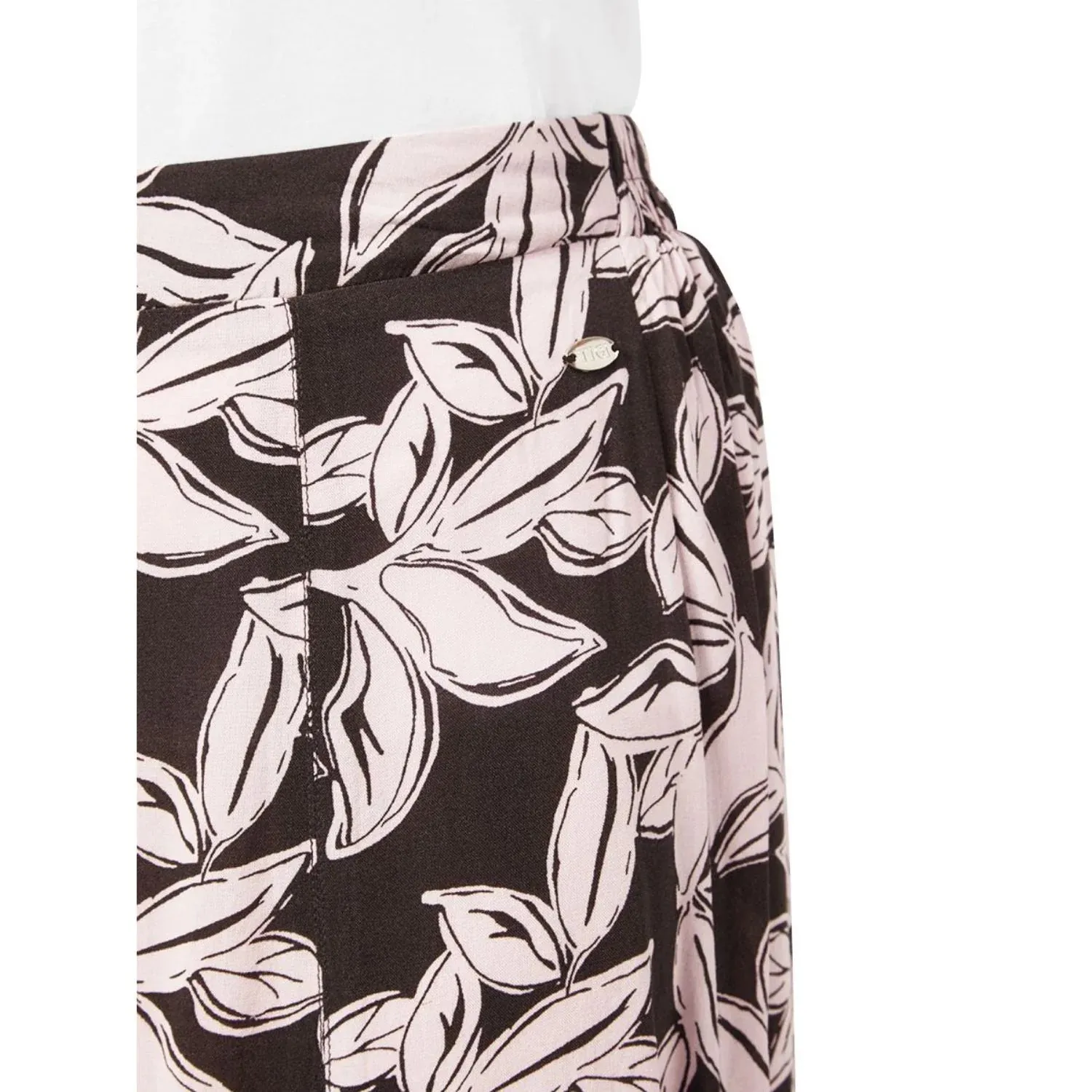 TIGI 18/20 Graphic Leaf Print Skirt